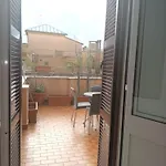 Lazzari *