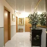 Lazzari Hotel