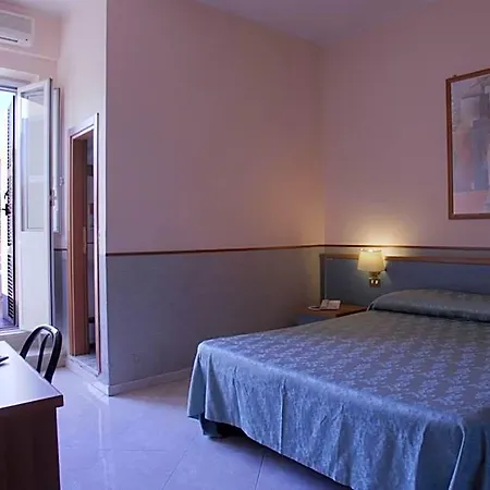 Hotel Lazzari Rome