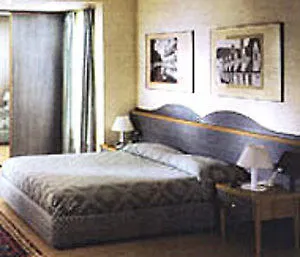 Lazzari Hotel
