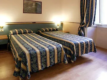 Hotel Lazzari *