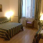 Lazzari *