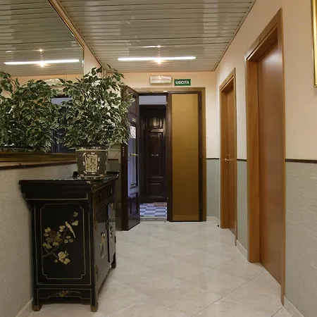 فندق Lazzari