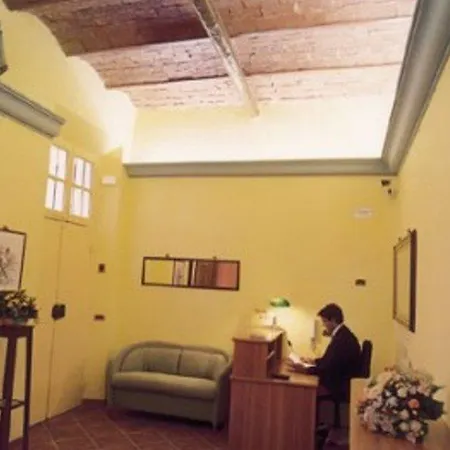 Hotel Lazzari *
