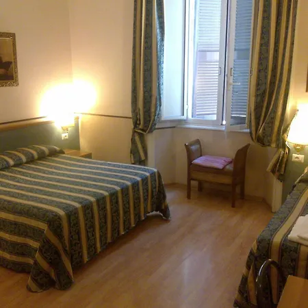 Hotel Lazzari *